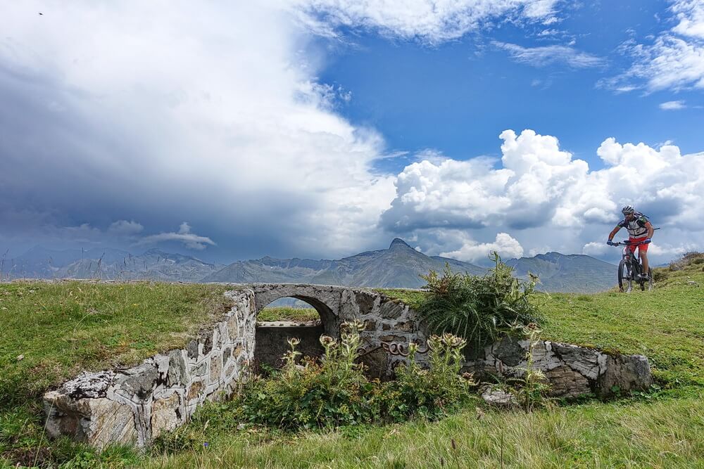 Brennergrenzkamm - Gewitterwolken türmen sich auf
