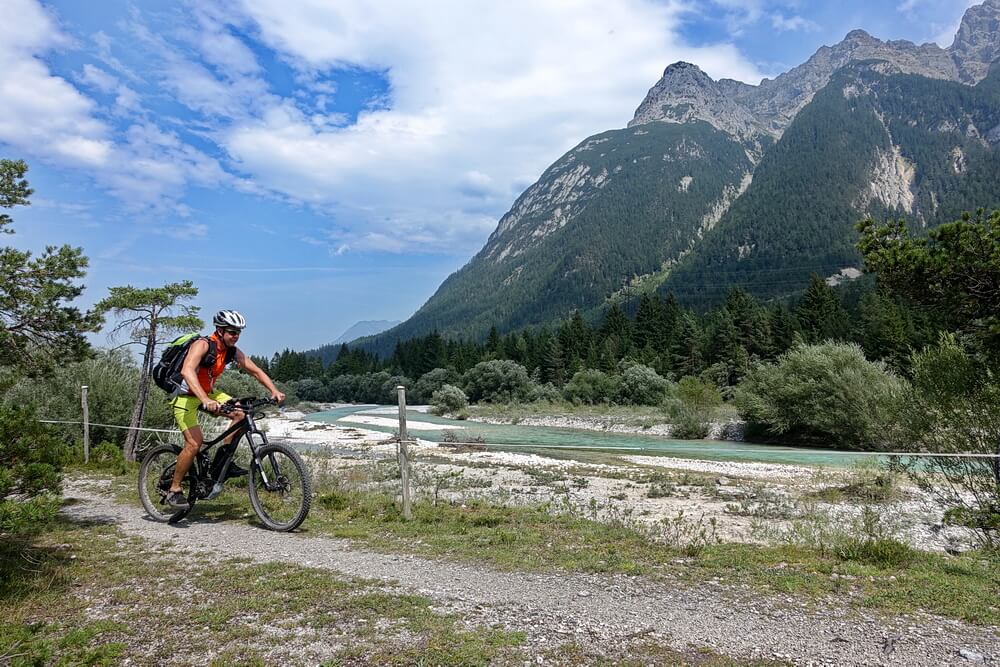 An der Isar zwischen Mittenwald und Scharnitz