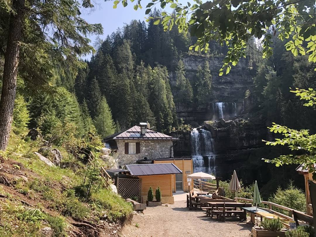 Cascata di Mezzo - Rifugio Cascate