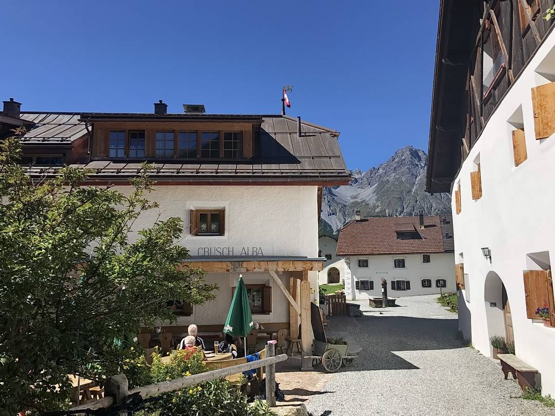 Hotel Crusch Alba