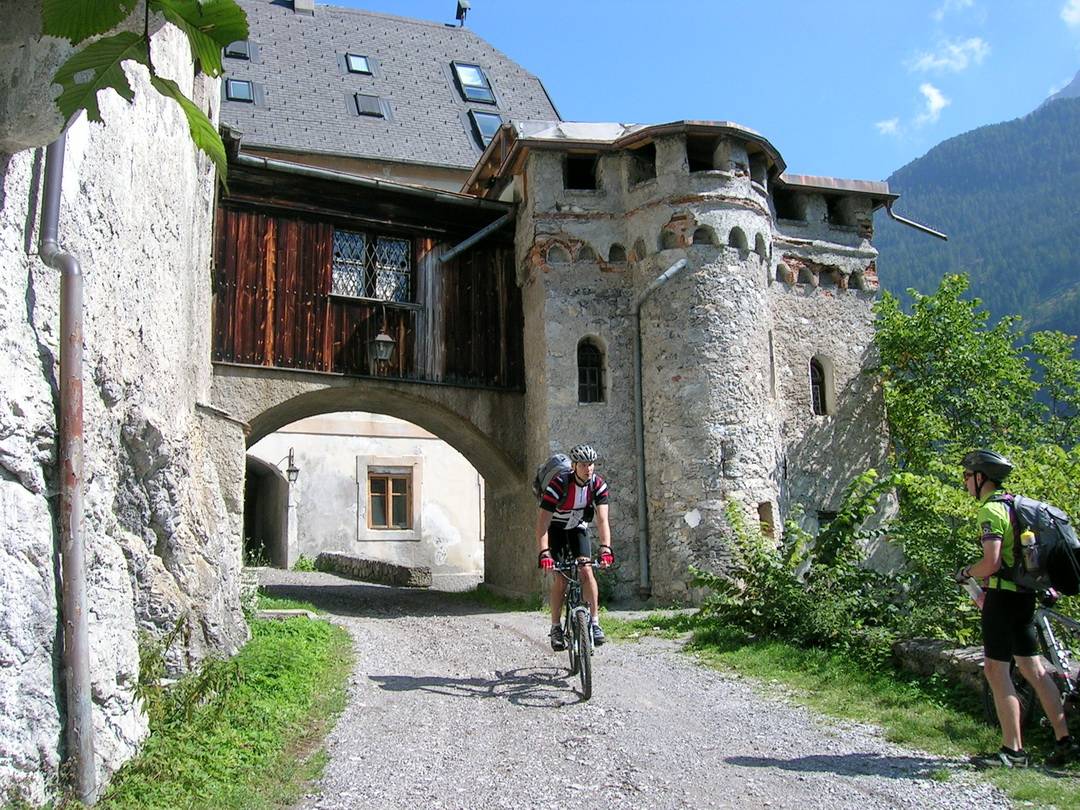 Schloss Fernstein