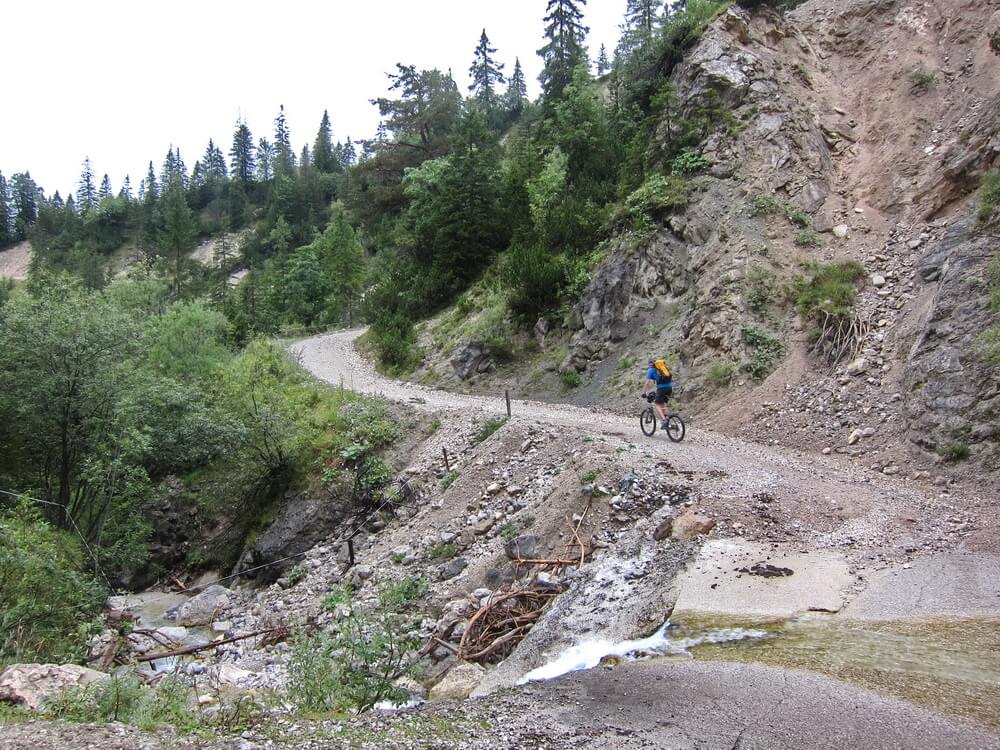 Auffahrt zum Plumsjoch