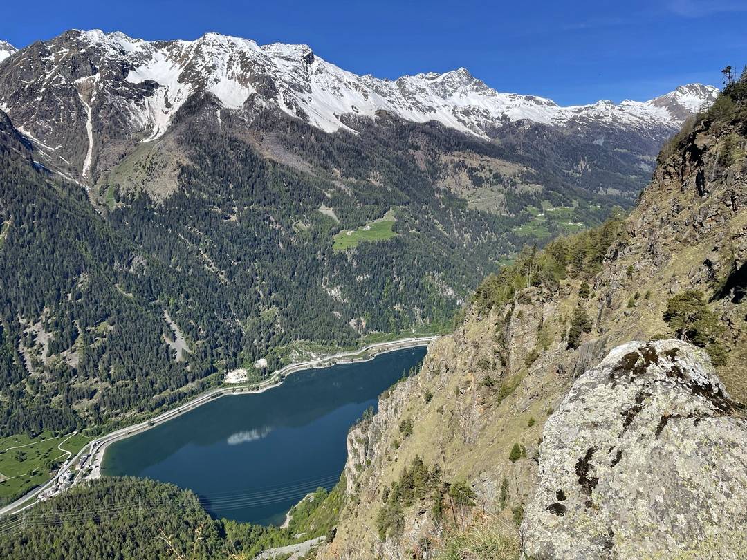Lago di Poschiavo von San Romerio aus