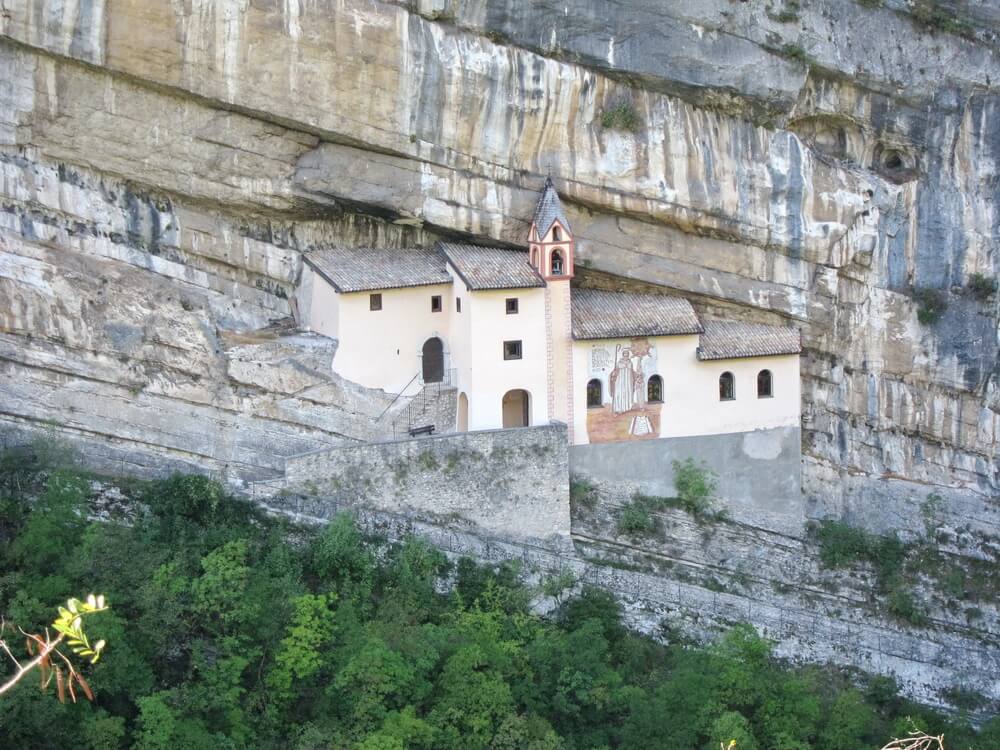 Eremo San Colombano