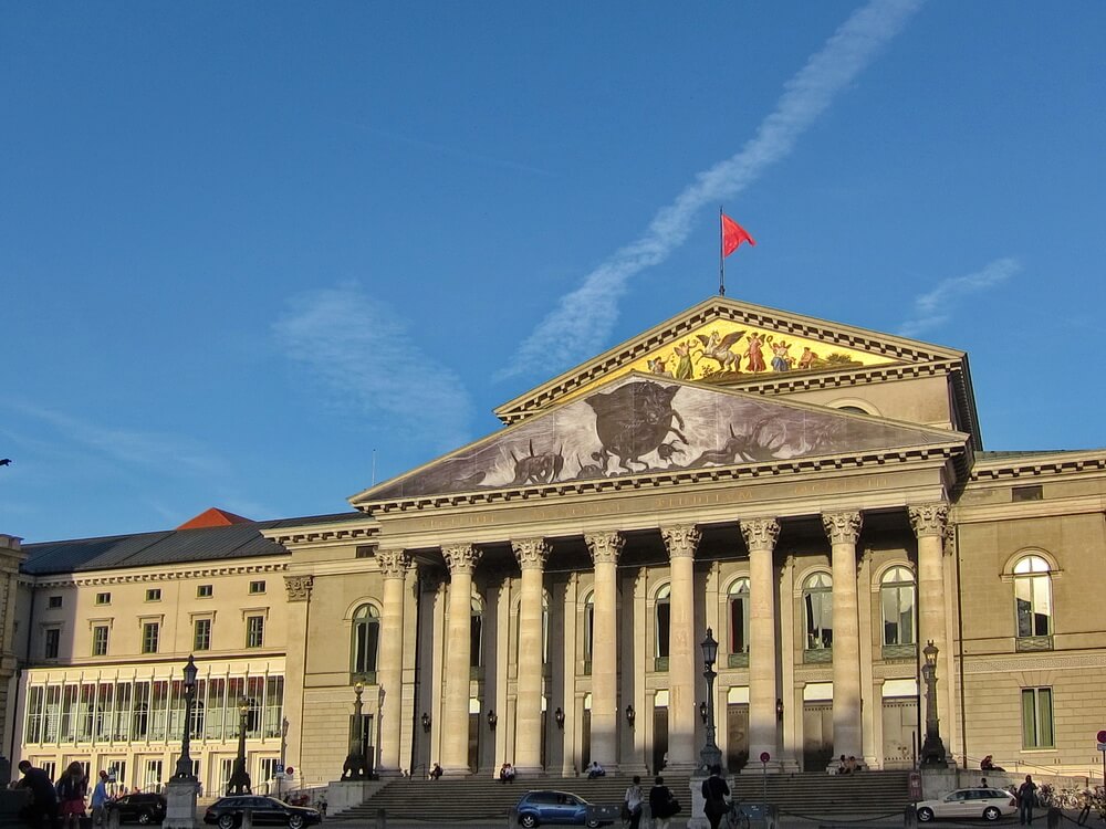 Opernhaus