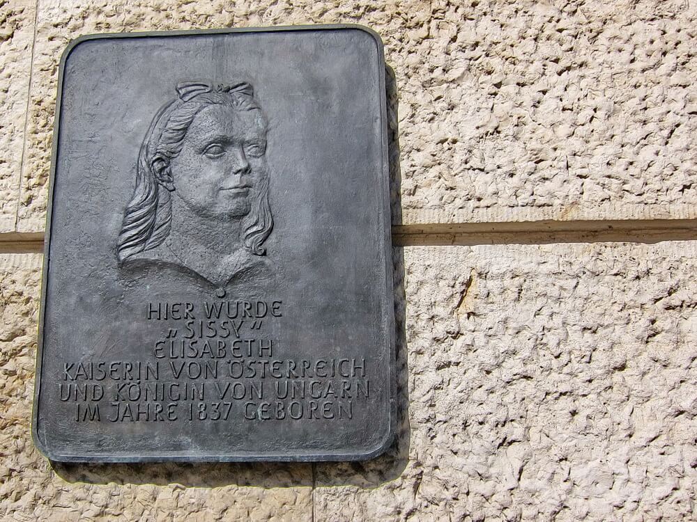 Plakette an der Ludwigstr. 13