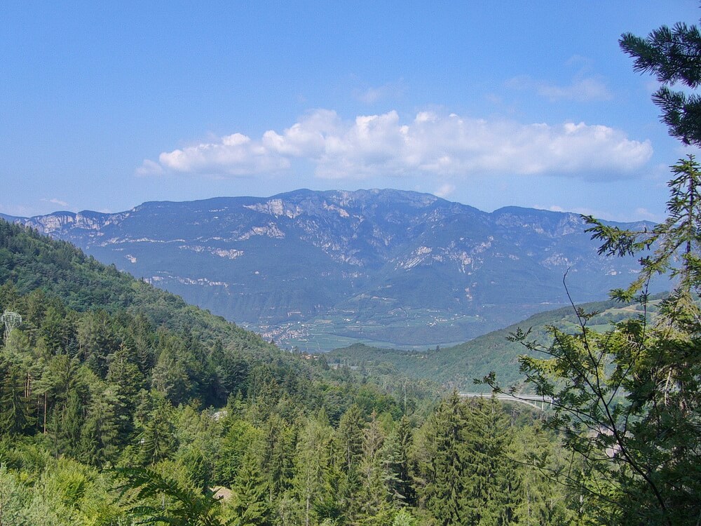 Blick ins Etschtal mit Aldeiner Brücke