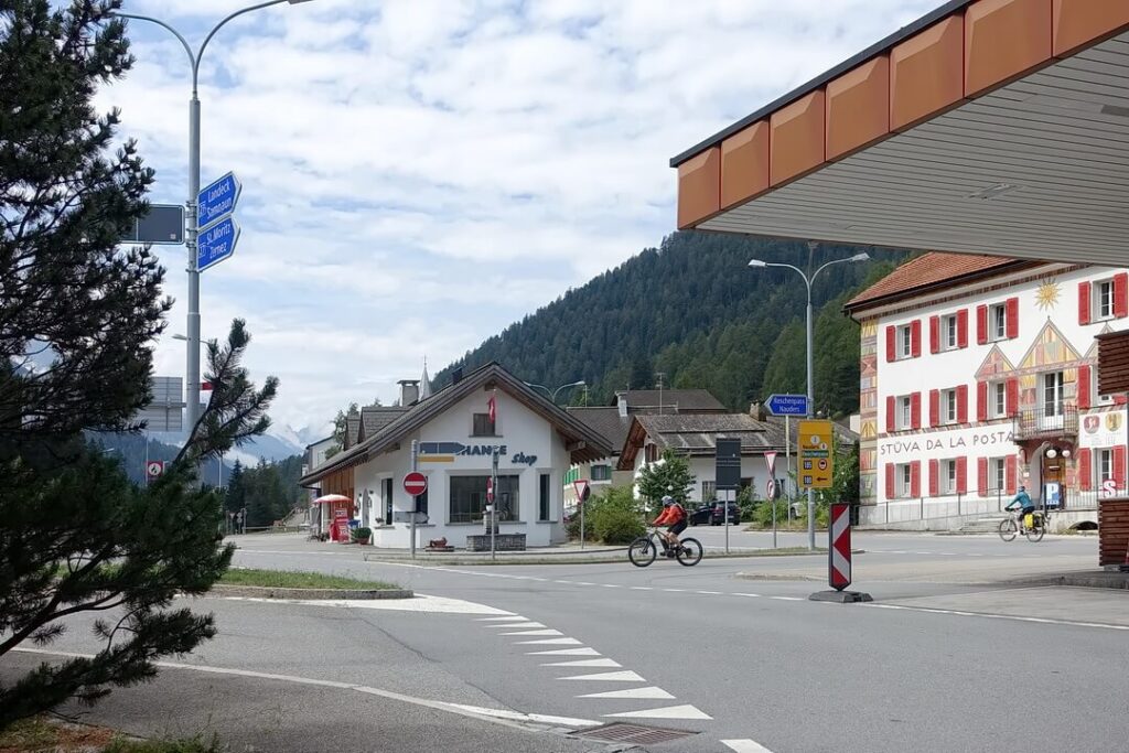 Martina: beliebter Durchgangspunkt für viele Radler, die auch auf dem Innradweg unterwegs sind