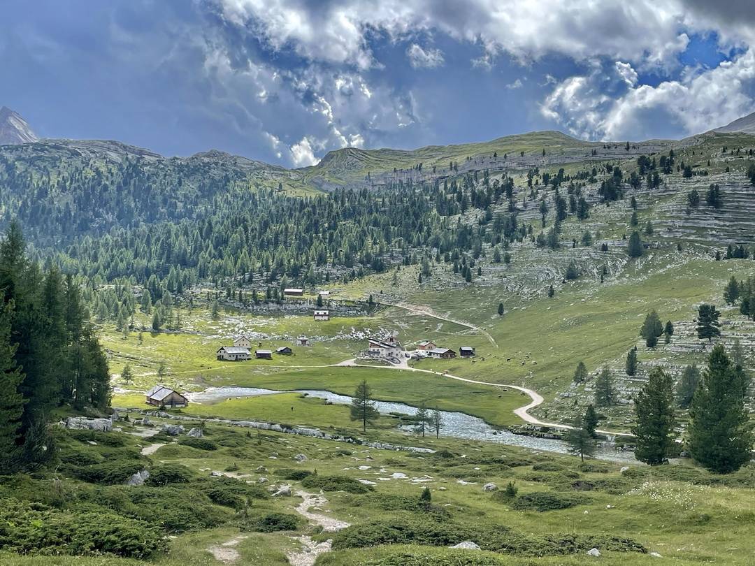 Fanes mit Lavarella-Hütte