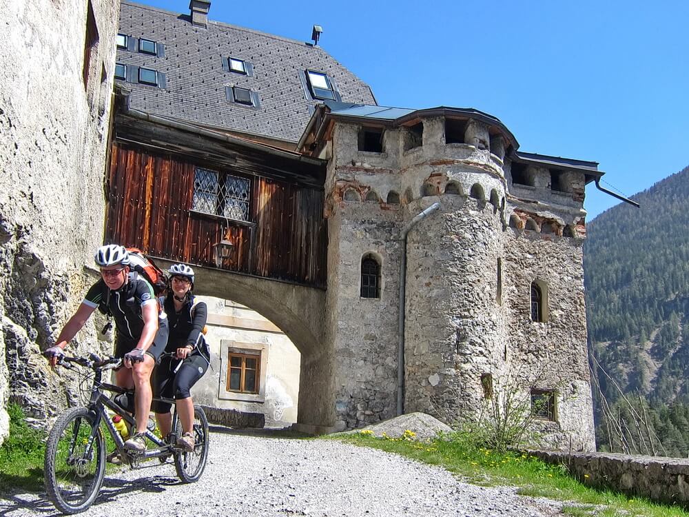 Schloss Fernstein