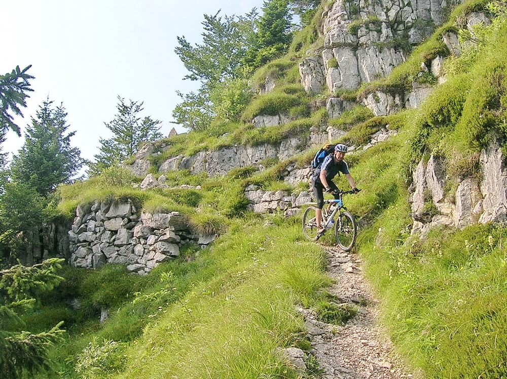 Trail vom Monte Maggio zum Passo Borcola