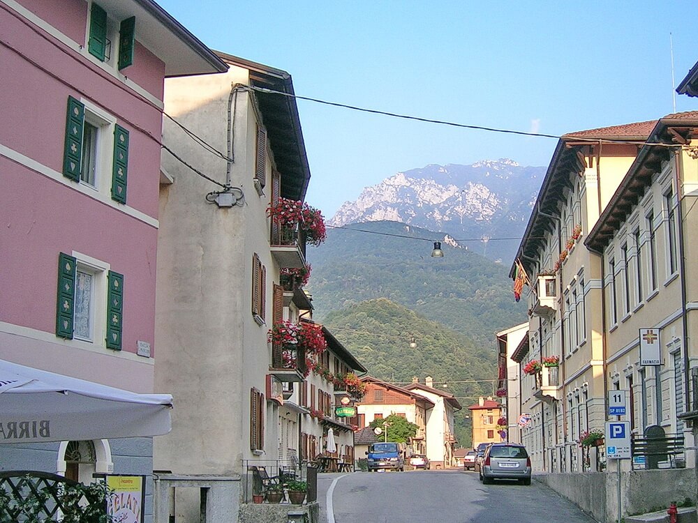 Von Posina zum Pasubio mit vollgefressenen Bäuchen? Heute nicht.