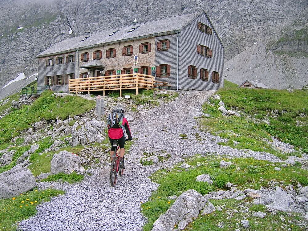 Lamsenjochhütte