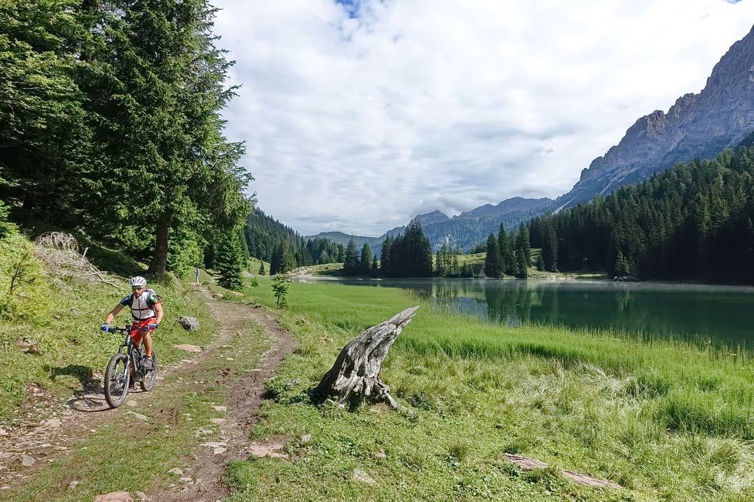 Lago di Val d'Agola