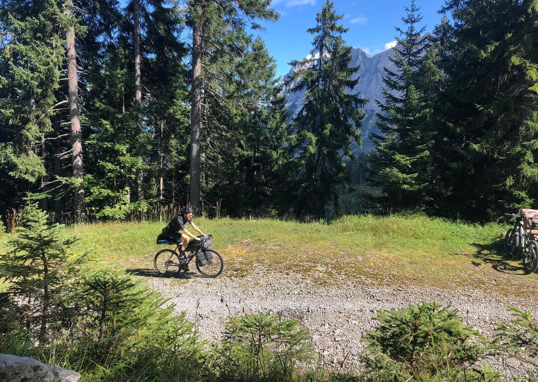 Gravelbiker vom Eibsee zum Hochthörle Gravelbiker vom Eibsee zum Hochthörle