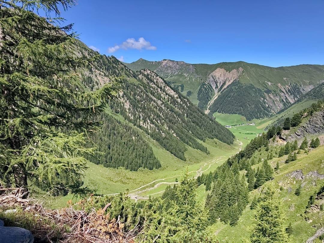 Blick vom Tuxer Joch Trail in den Kaserer Winkl