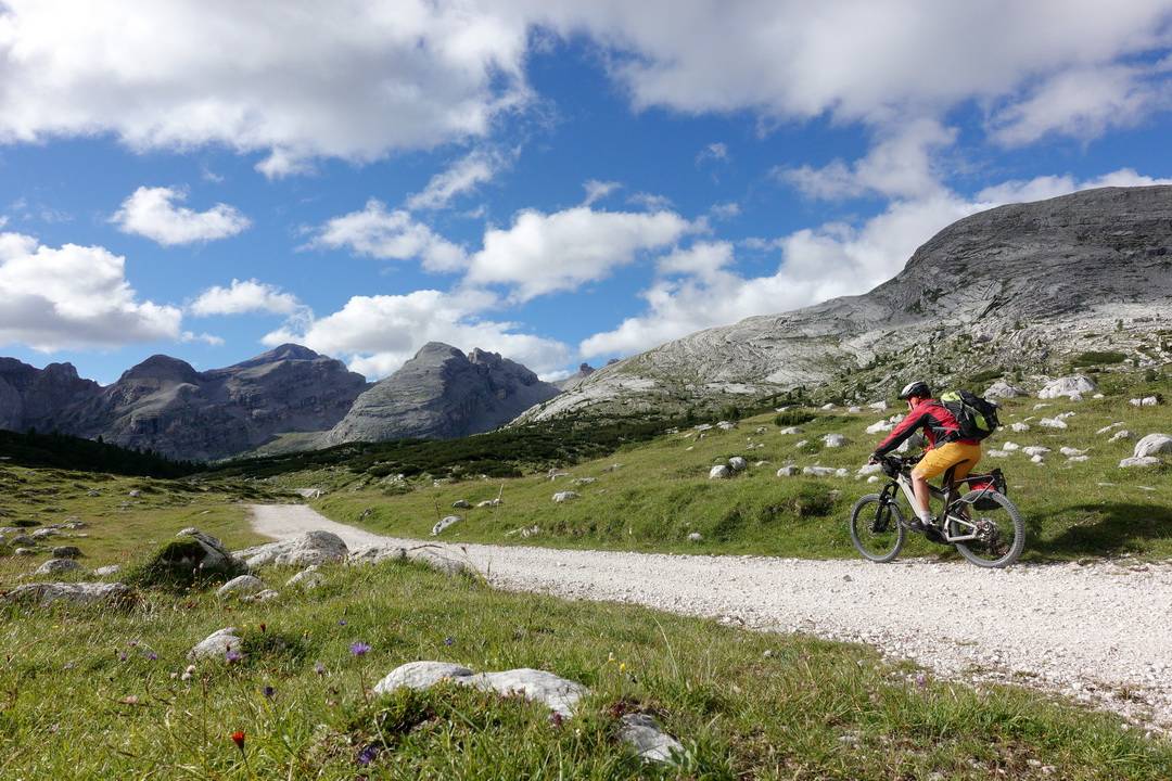 Abfahrt am Limojoch