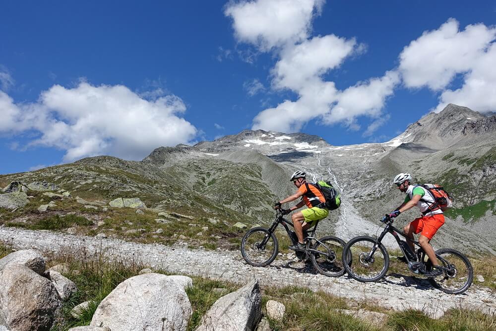 Kurz vor dem Pfitscher Joch - im Hintergrund Hohe Wand und Kellerkopf