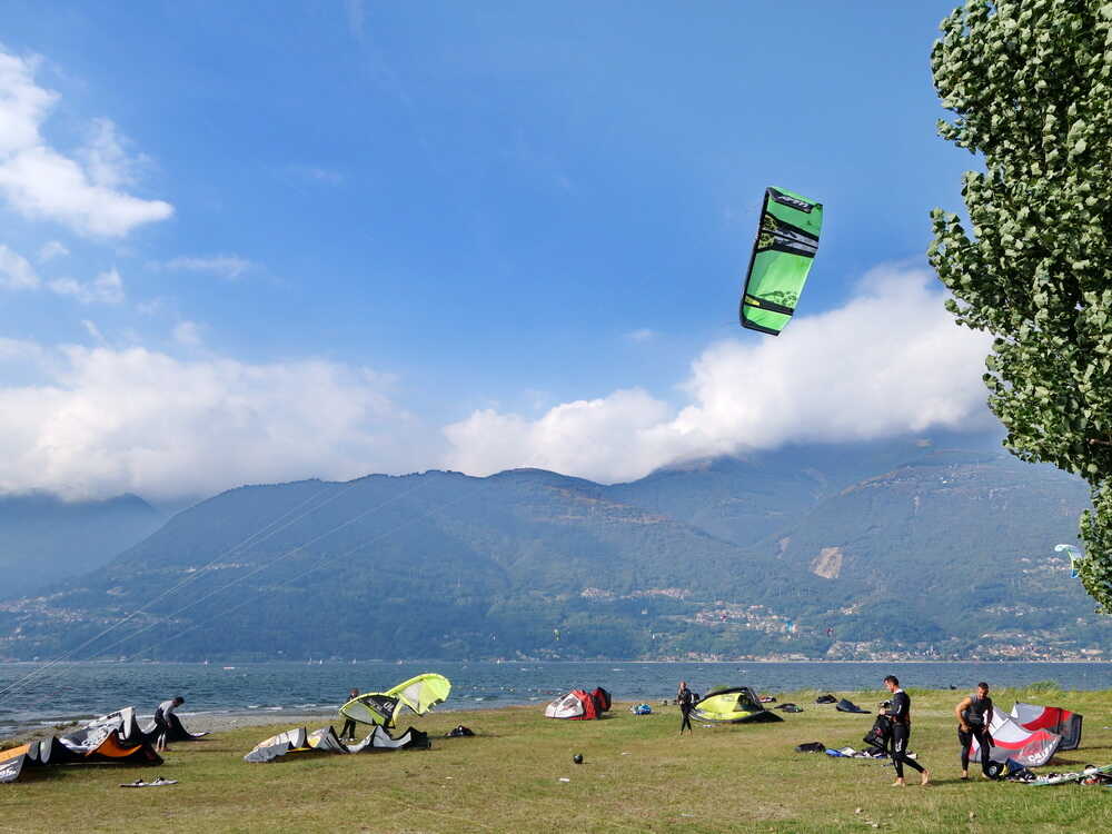 Kitesurfer am Comer See