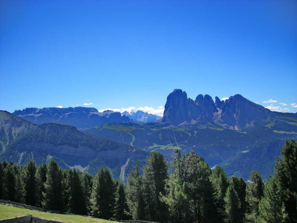 Panorama über das Grödnertal zur Seiseralm